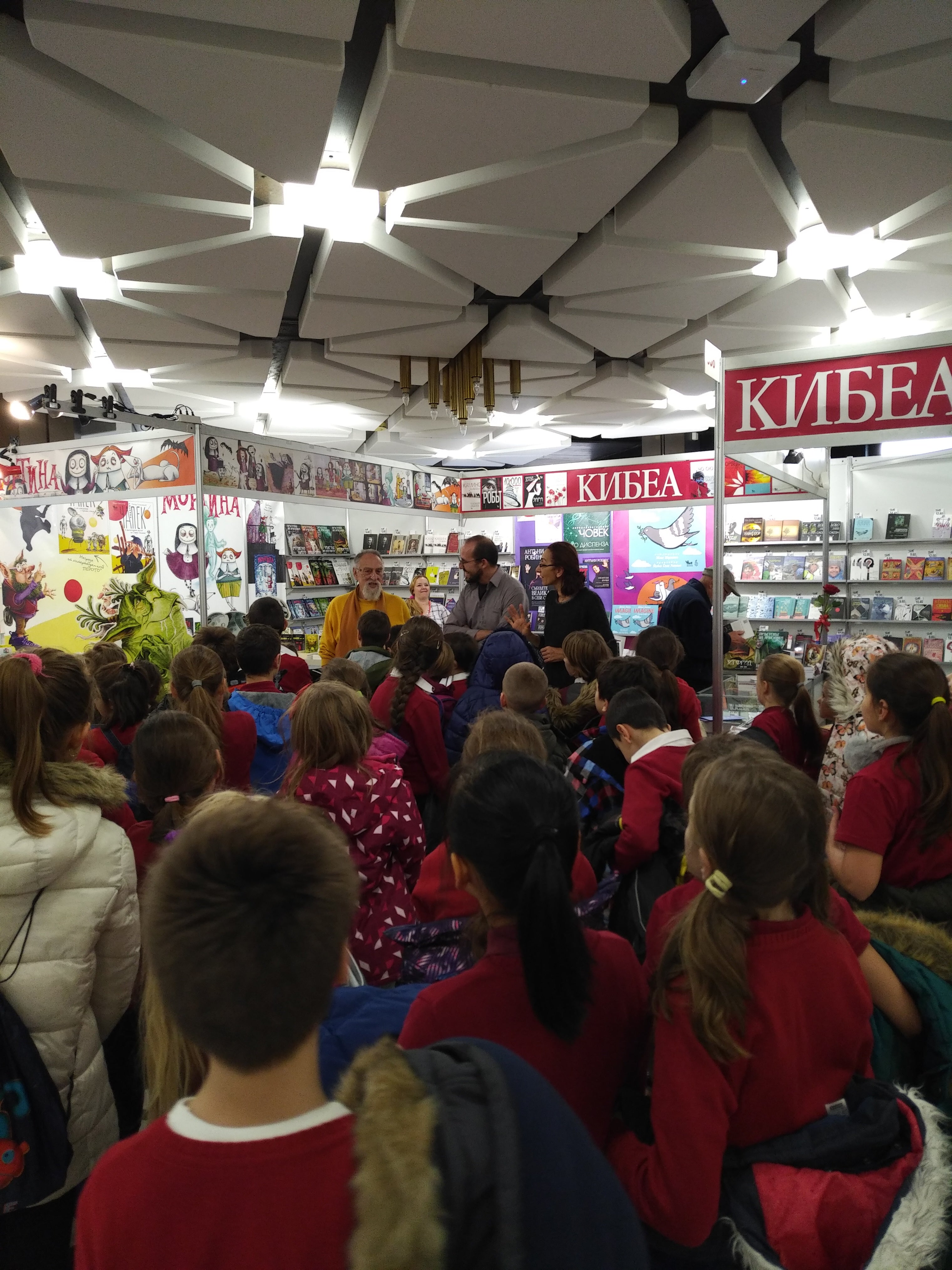 ТОП 10: Какво купувахте най-много на Коледния панаир – 2019