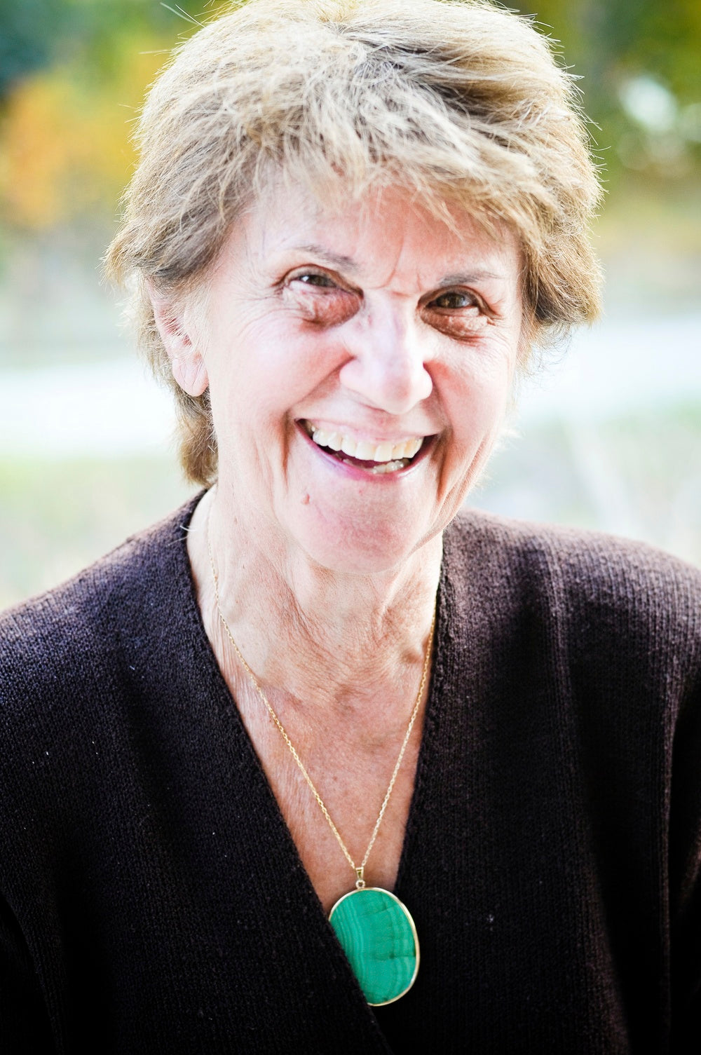 Коя е д-р Джоан Верникос, авторката на книгата „Родени за движение“